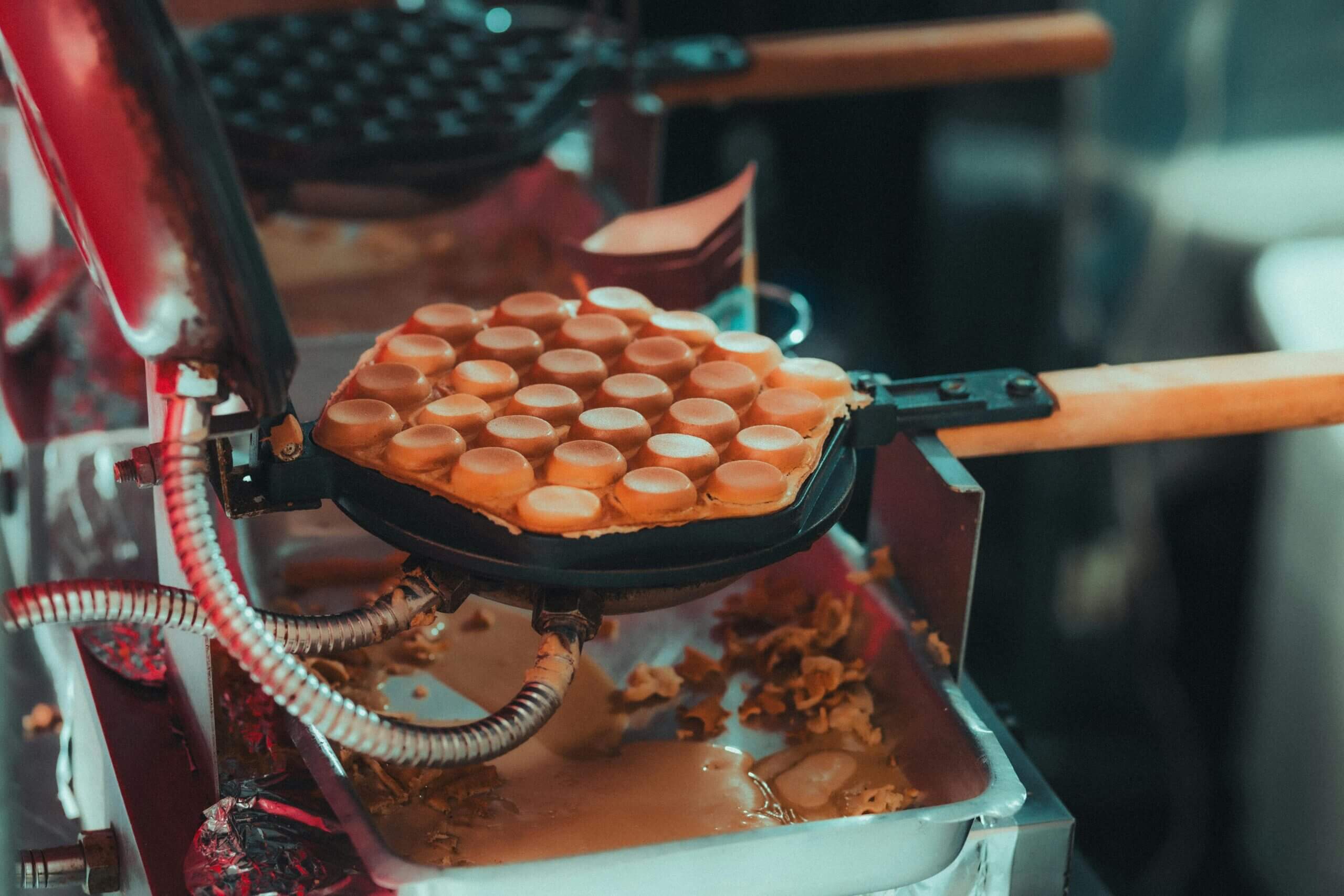 Mini waffle maker