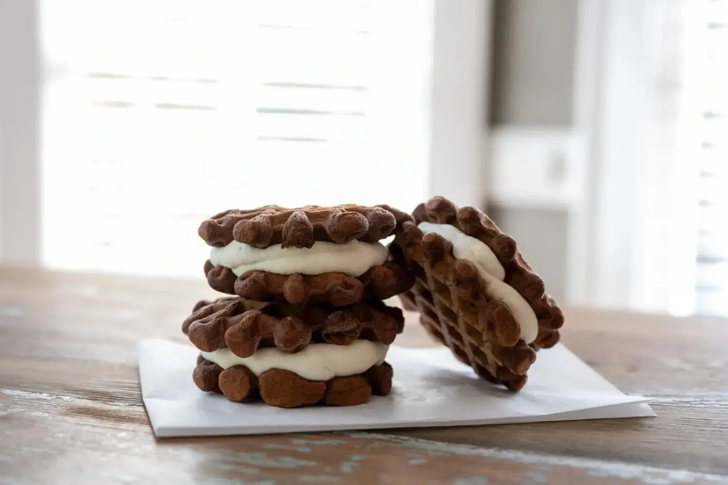  mini-waffle-ice-cream-sandwich