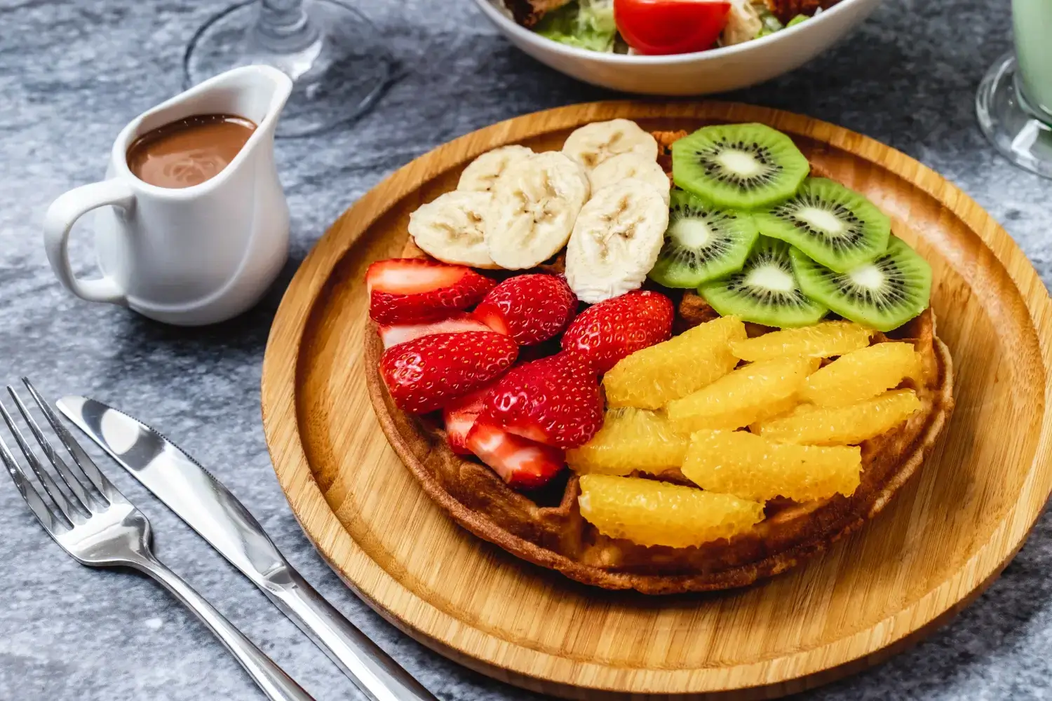 waffle-with-banana-and-berry