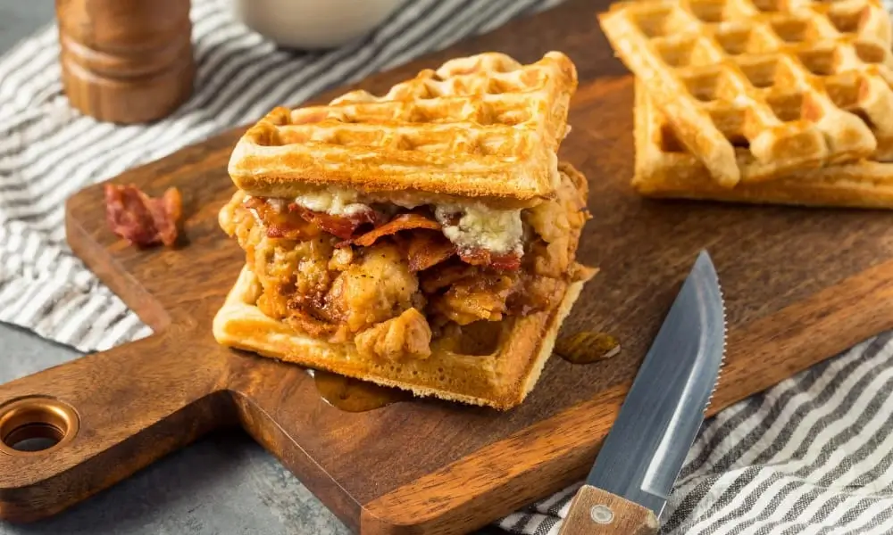 how to make the best waffle chicken sandwich at home