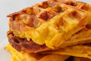 mac n cheese waffles