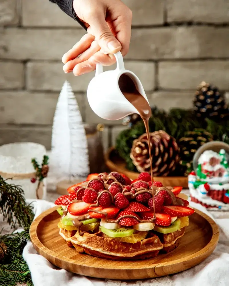 Easy-Christmas-Dessert-Ideas-With-a-Delicious-Waffle-Twist